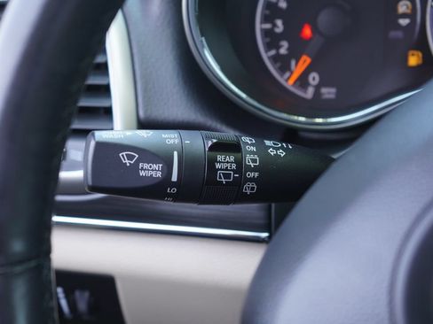 Used 2021 Jeep Grand Cherokee Limited AWD/4WD image 17