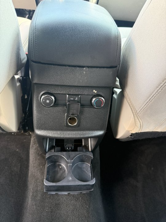 Used 2018 Ford Explorer FWD image 15