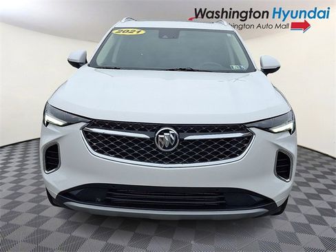 Used 2021 Buick Envision Avenir w/ Technology Package II image 2