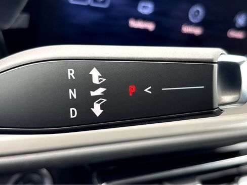 Used 2026 Chevrolet Traverse LT w/ Sun and Wheel Package image 14