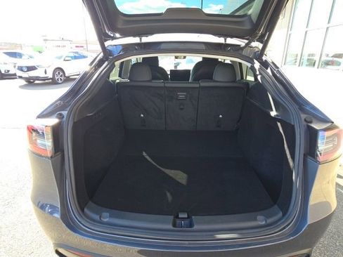 Used 2023 Tesla Model Y Long Range image 10
