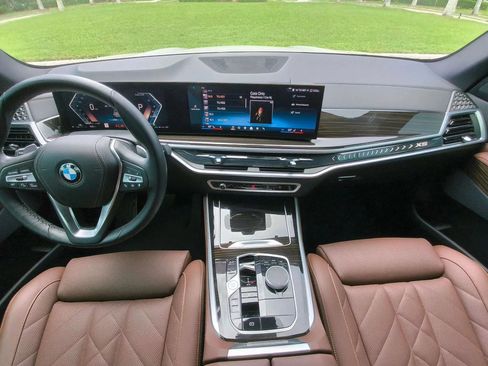 Used 2025 BMW X5 sDrive40i w/ Parking Assistance Package RWD image 12