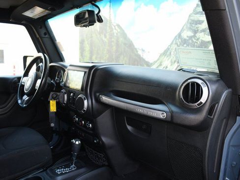 Used 2015 Jeep Wrangler Unlimited Sport w/ Quick Order Package 24S AWD/4WD image 24