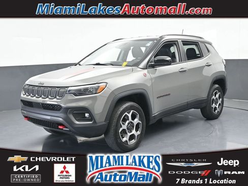 Used 2022 Jeep Compass Trailhawk w/ Trailhawk Elite Group image 1