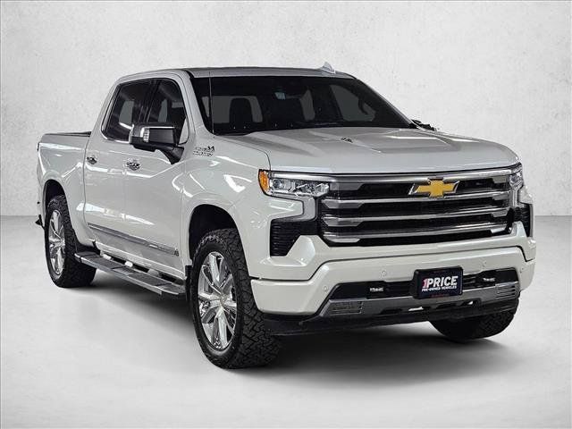 Used 2024 Chevrolet Silverado 1500 High Country w/ High Country Premium Package AWD/4WD image 3