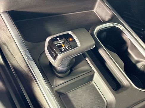 Used 2023 Chevrolet Silverado 1500 LTZ image 17