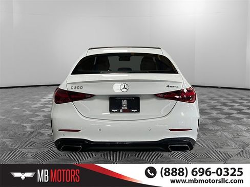 Used 2022 Mercedes-Benz C 300 4MATIC Sedan image 4