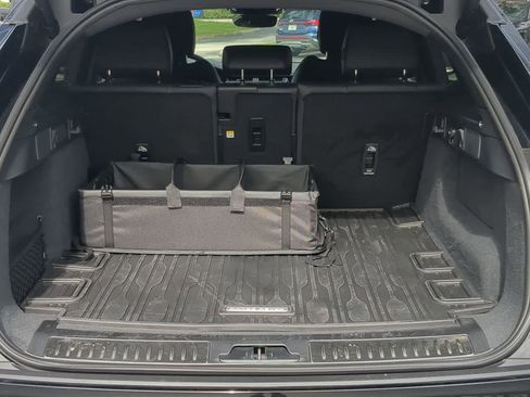 Certified 2026 Land Rover Range Rover Velar Dynamic SE image 36