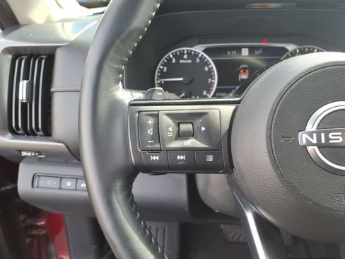 Used 2022 Nissan Pathfinder SL w/ SL Premium Package image 13