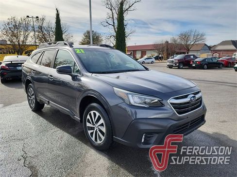 Used 2021 Subaru Outback Premium image 1