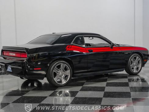 Used 2012 Dodge Challenger R/T image 12