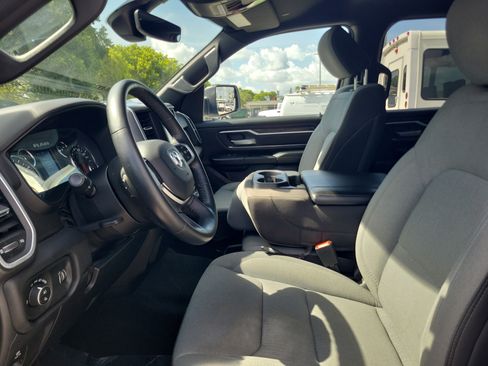 Used 2023 RAM 1500 Big Horn AWD/4WD image 10