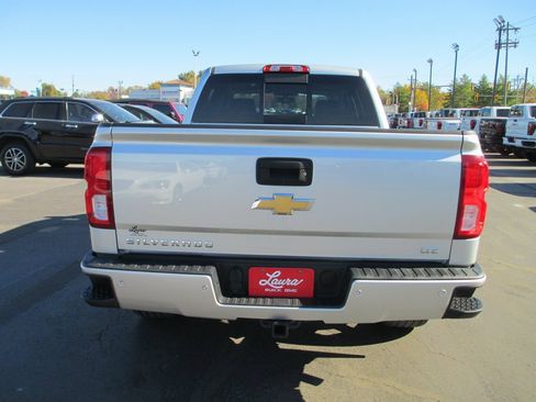 Used 2017 Chevrolet Silverado 1500 LTZ Z71 w/ LTZ Plus Package image 4