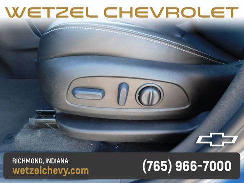Used 2024 GMC Terrain SLT w/ Tech Package AWD/4WD image 14