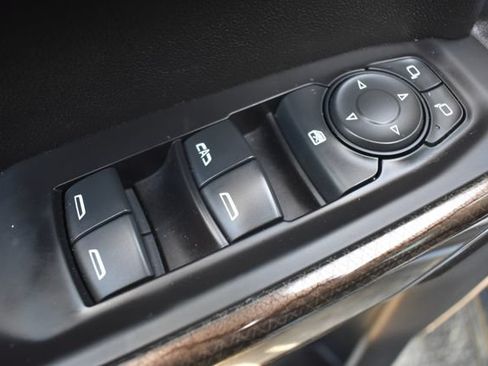 Used 2020 Chevrolet Silverado 1500 LT w/ All-Star Edition AWD/4WD image 21