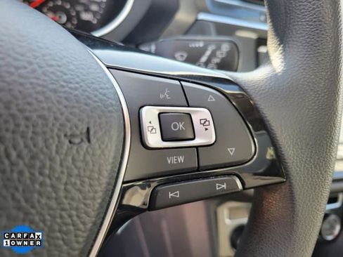 Used 2019 Volkswagen Tiguan S image 22