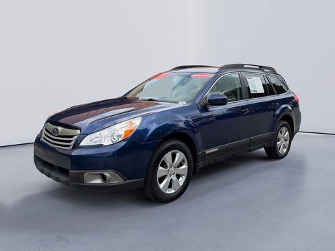 Used 2011 Subaru Outback 2.5i Limited AWD/4WD image 7