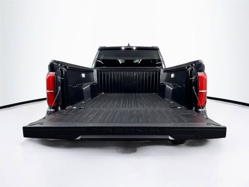 Certified 2025 Toyota Tacoma TRD Off-Road image 34