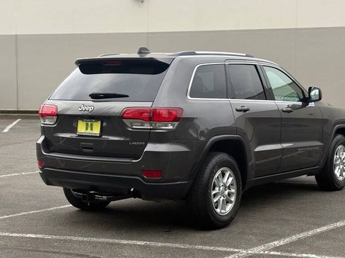 Used 2020 Jeep Grand Cherokee Laredo RWD image 5