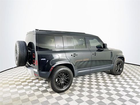 Used 2020 Land Rover Defender 110 SE image 7