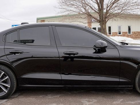 Used 2021 Volvo S60 T5 Momentum image 2