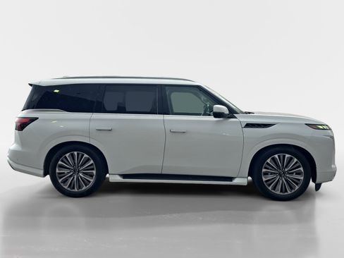Used 2025 INFINITI QX80 Sensory AWD/4WD image 7