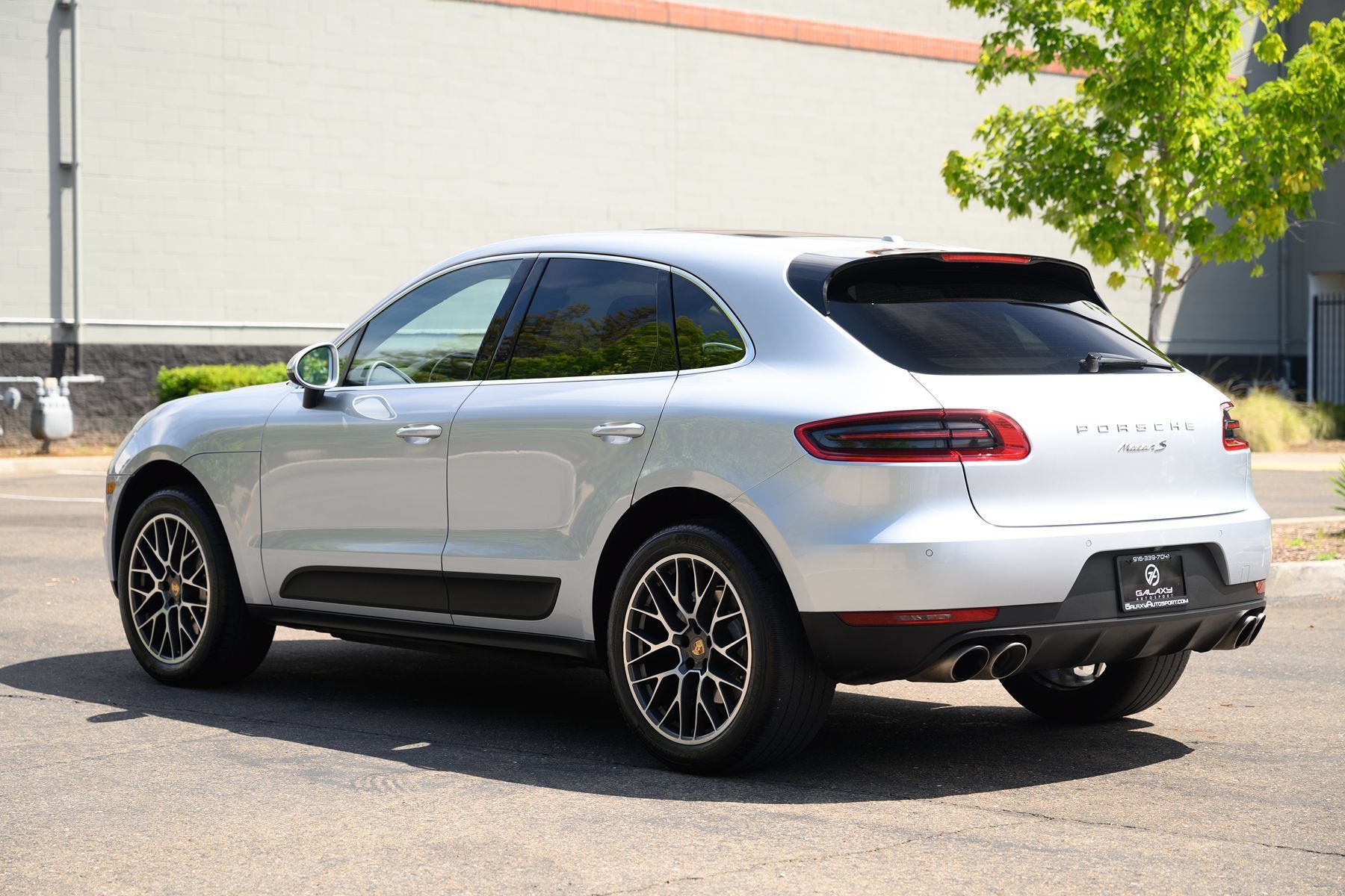 Used 2015 Porsche Macan S AWD/4WD image 5