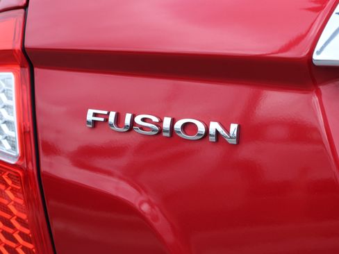 Used 2012 Ford Fusion Hybrid image 16