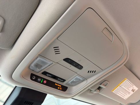 Used 2020 GMC Terrain Denali w/ Denali Premium Package image 34