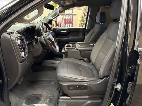 Used 2020 GMC Sierra 1500 Elevation w/ Elevation Value Package AWD/4WD image 8