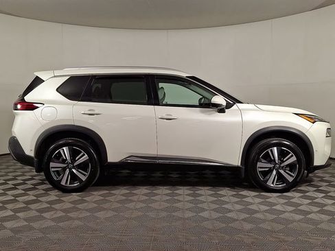 Used 2023 Nissan Rogue SL w/ SL Premium Package image 11