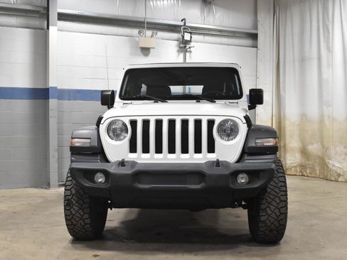 Used 2018 Jeep Wrangler Unlimited Sport AWD/4WD image 26