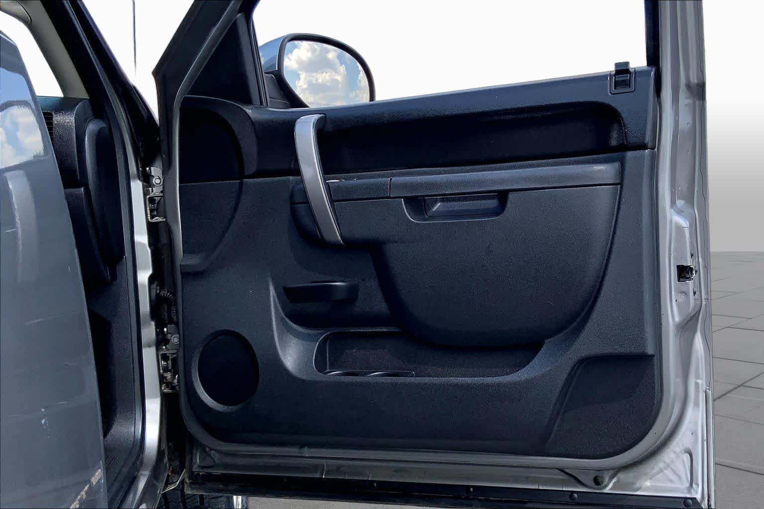 Used 2013 Chevrolet Silverado 1500 LT RWD image 22