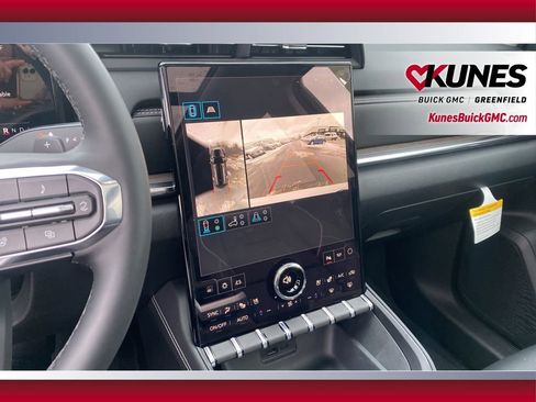 New 2026 GMC Terrain Denali w/ LPO, Floor Liner Package image 23