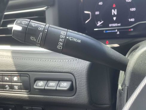 Used 2023 GMC Yukon Denali AWD/4WD image 31