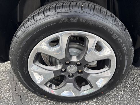 Used 2019 Jeep Compass Limited AWD/4WD image 10