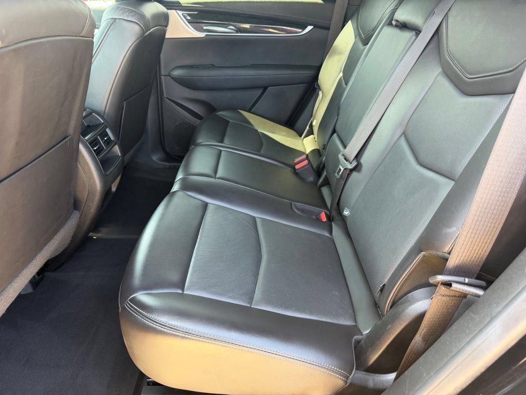 Used 2023 Cadillac XT5 Premium Luxury FWD image 11