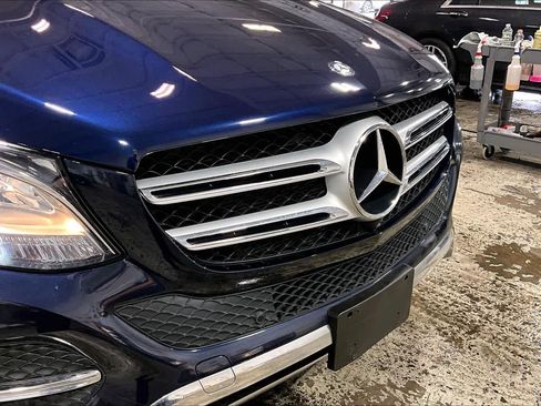 Used 2017 Mercedes-Benz GLE 350 4MATIC image 29