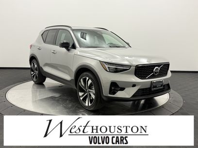 Certified 2025 Volvo XC40 B5 Ultra