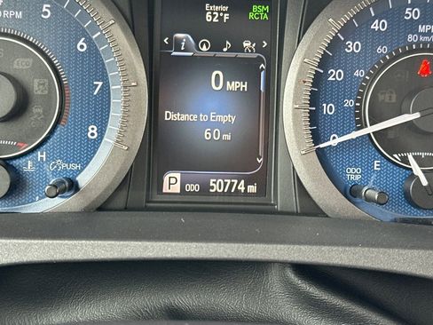 Certified 2018 Toyota Sienna XLE w/ XLE Navigation Package FWD image 32