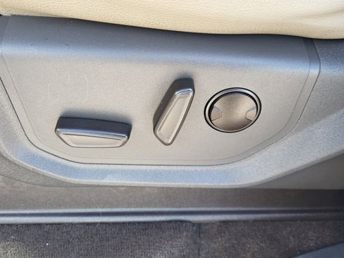 Used 2021 Ford Expedition XLT image 16