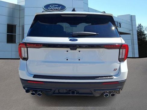 Certified 2025 Ford Explorer ST w/ Sun And Sound Package image 5
