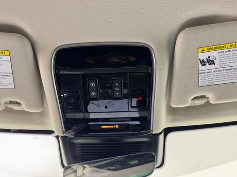 Used 2024 Land Rover Range Rover SE AWD/4WD image 30