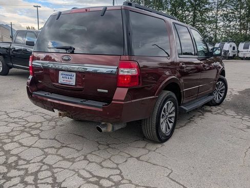 Used 2017 Ford Expedition XLT AWD/4WD image 5