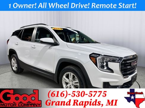 Used 2023 GMC Terrain SLE w/ Driver Convenience Package image 1