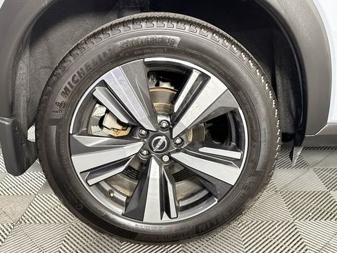 Used 2023 Nissan Rogue Platinum FWD image 31
