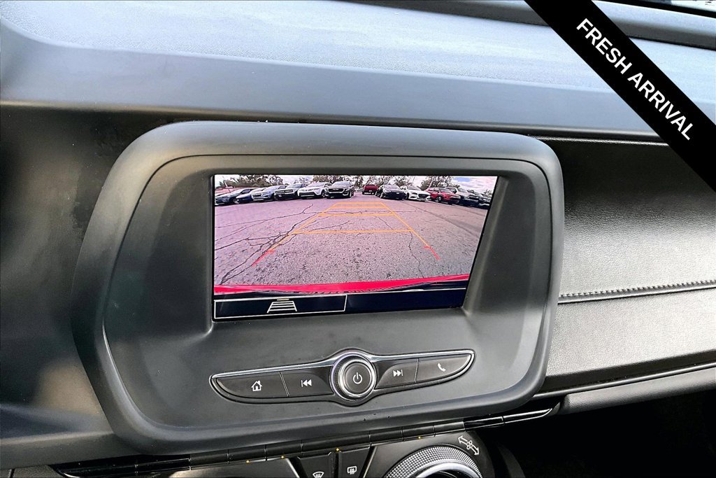 Used 2023 Chevrolet Camaro LT RWD image 9