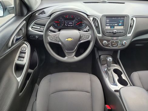 Used 2018 Chevrolet Malibu LS FWD image 14