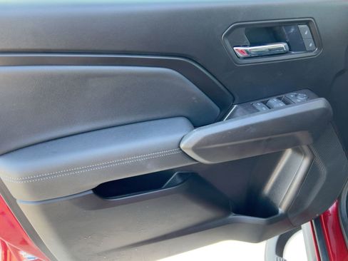 Certified 2025 GMC Canyon Elevation w/ Convenience Package image 12