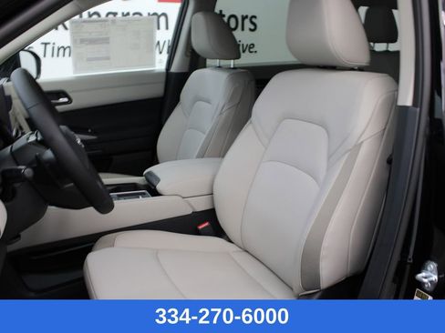 New 2026 Nissan Pathfinder SL image 12